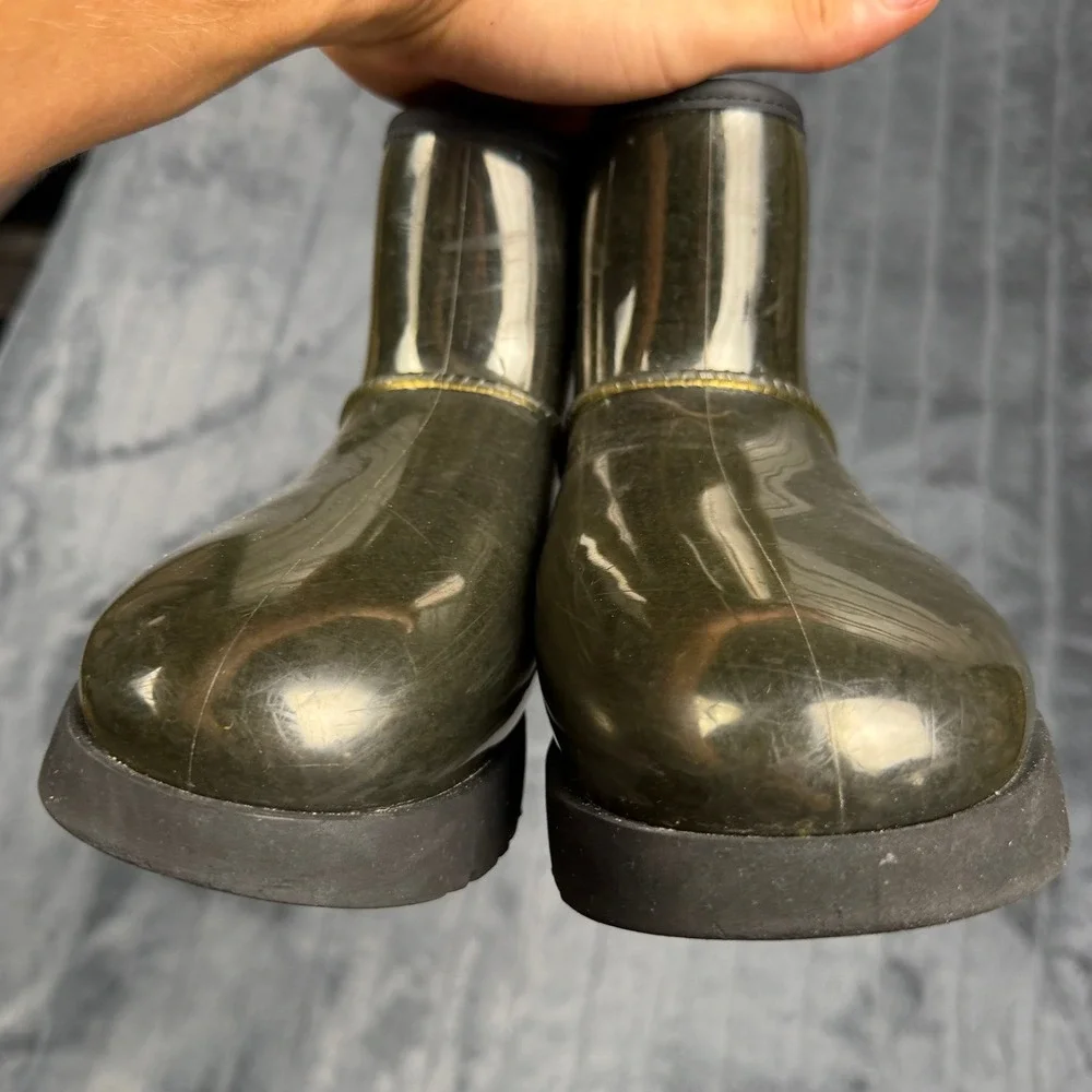 UGG Classic Clear Mini Boots Womens 7 Black Waterproof Logo 1113190